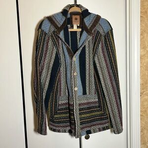 The territory ahead,  Baja hoodie